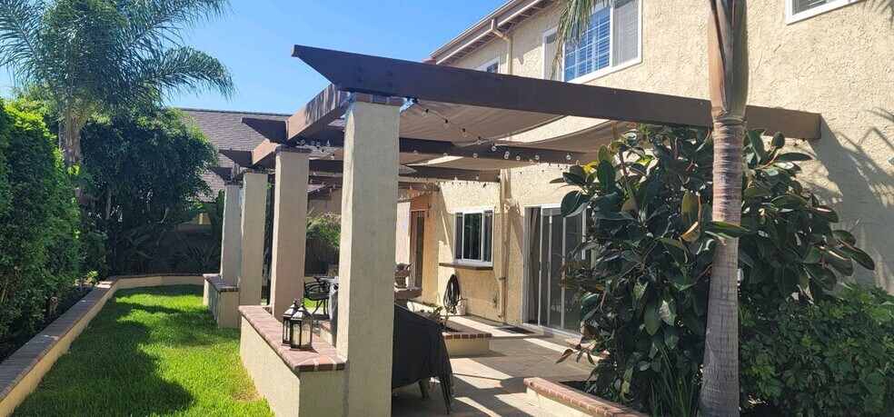 Building Photo - 9772 Kite Dr
