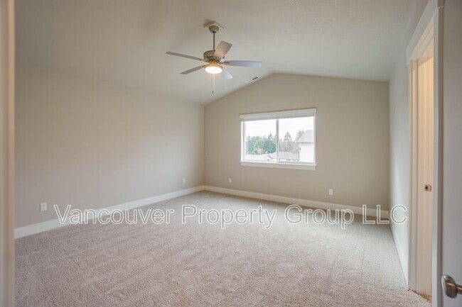 Building Photo - 313 E Caribou Ct