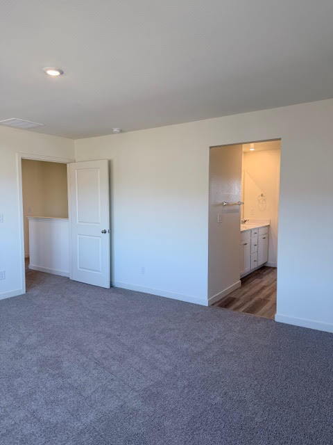 Building Photo - Move-in Ready! 4 Bedroom 2.5 House in Lemmon Valley!