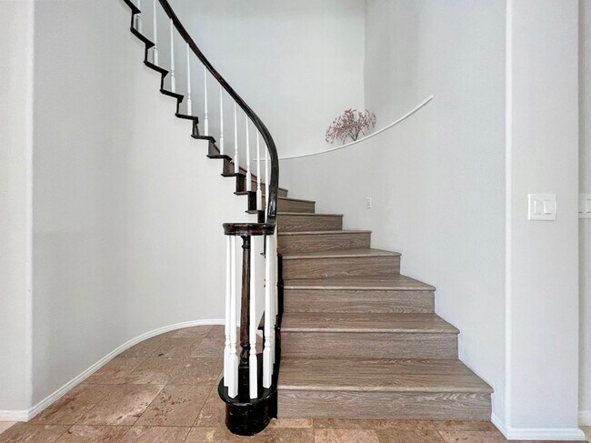 Building Photo - 9761 Claiborne Square