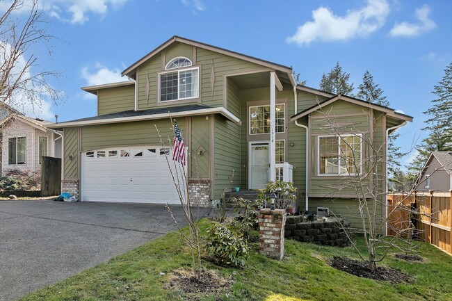 Building Photo - Beautiful Updated Home, A Must See!