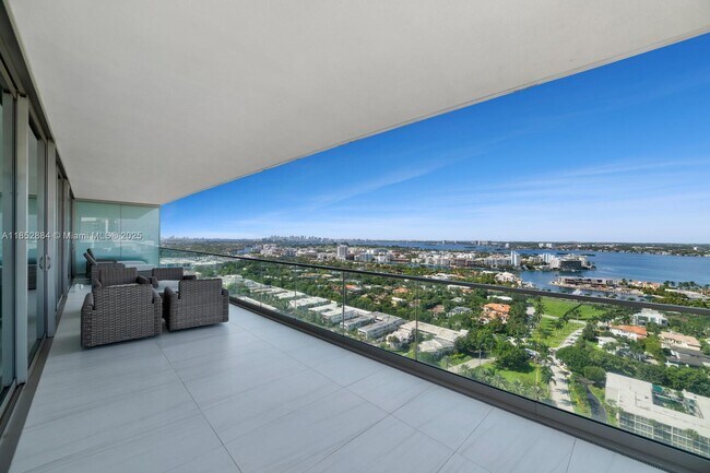 Building Photo - 10203 Collins Ave