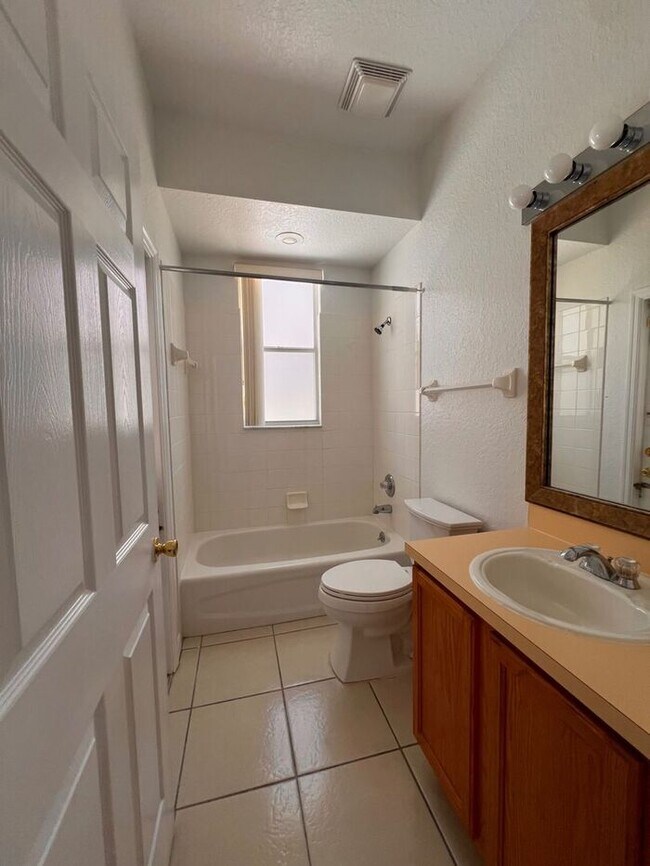 Building Photo - Beautiful Pool Home in Highlands Reserve golf community