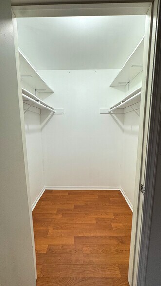 Building Photo - 25 Steeplechase Ct