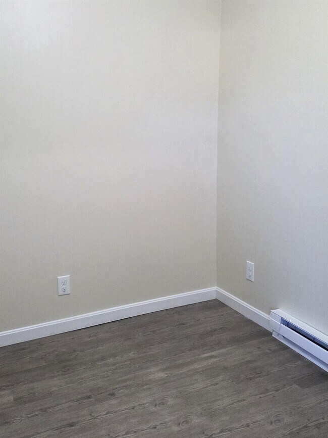 Building Photo - 16 Preston St