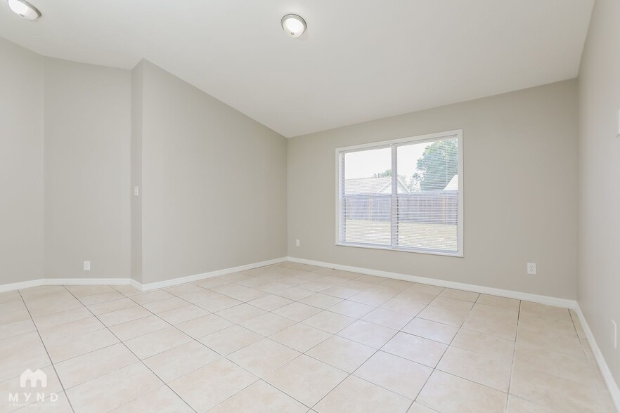 Building Photo - 14428 Peppermill Trail