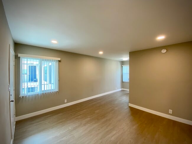 Building Photo - 2512 Canada Blvd