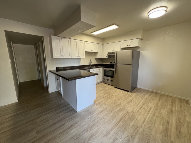 New Kitchen with Stainless Steel Appliances - 9860 E Broadway Rd