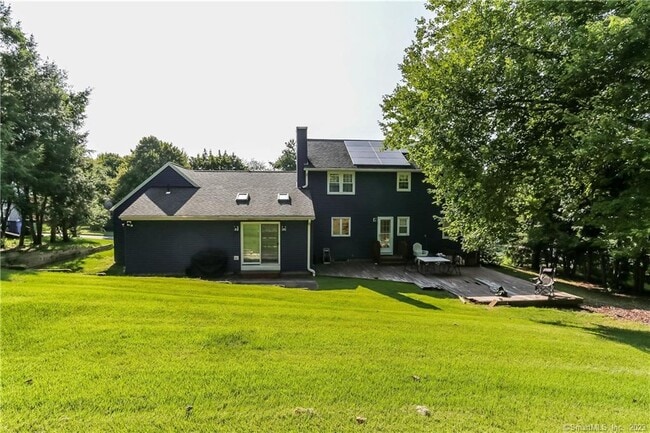 Building Photo - 150 Stevens Ln