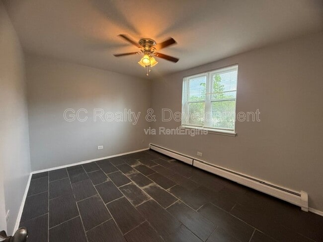 Building Photo - 316 N Warwick Ave