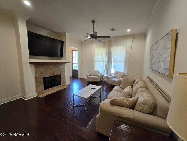 Building Photo - 208 Traditions Dr