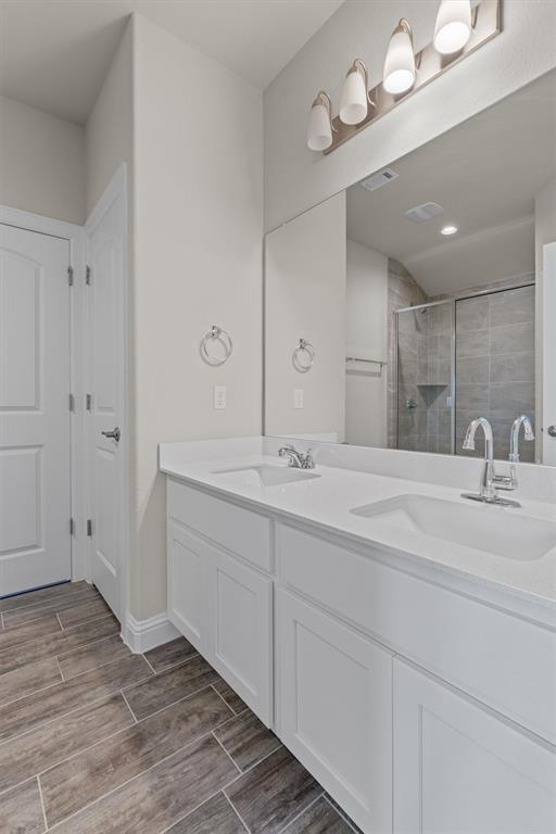 Building Photo - 205 Riverhill Cv