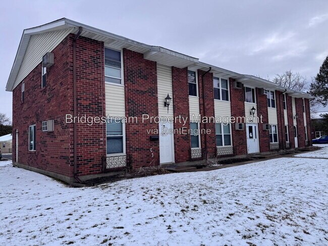 Building Photo - 1299 Sanlor Ave