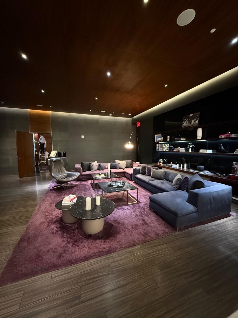 Building Photo - 68 SE 6th St