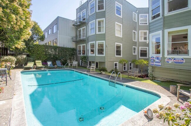 Building Photo - 2760 Sacramento St
