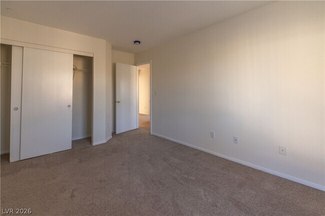 Building Photo - 191 Duck Hollow Ave