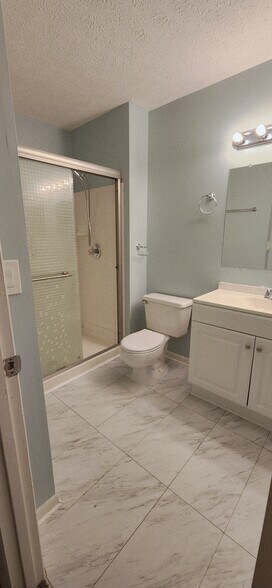 Building Photo - 8854 Eagleview Dr