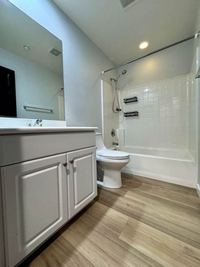 Building Photo - Upgraded 3 bedroom Willow Haven Condo available for LEASE in Murrieta!