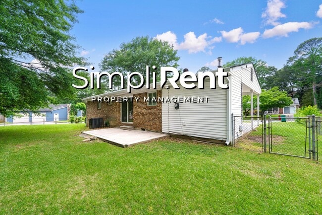 Building Photo - JUST REDUCED *ALL ELECTRIC* Ranch in River...