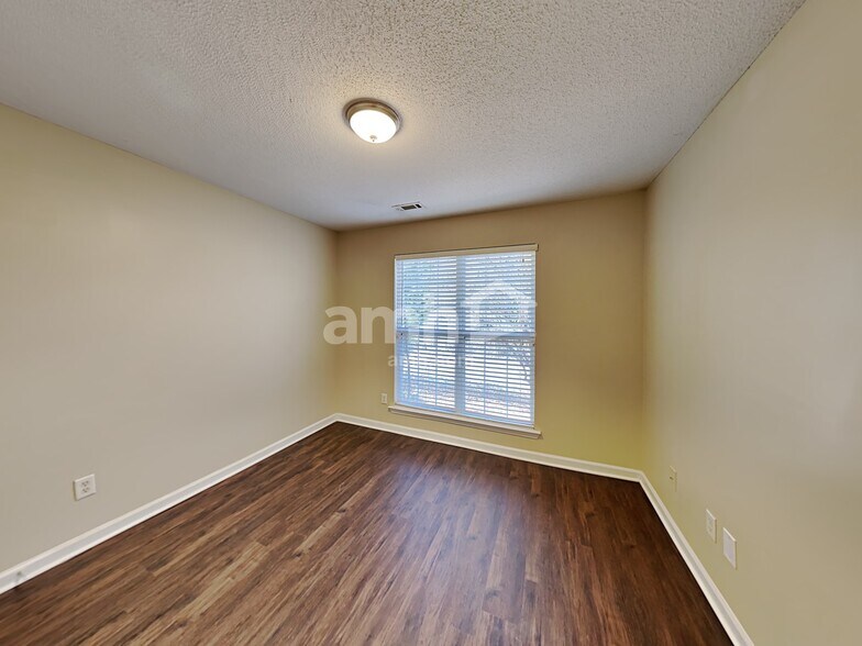 Building Photo - 4604 Young Deer Dr