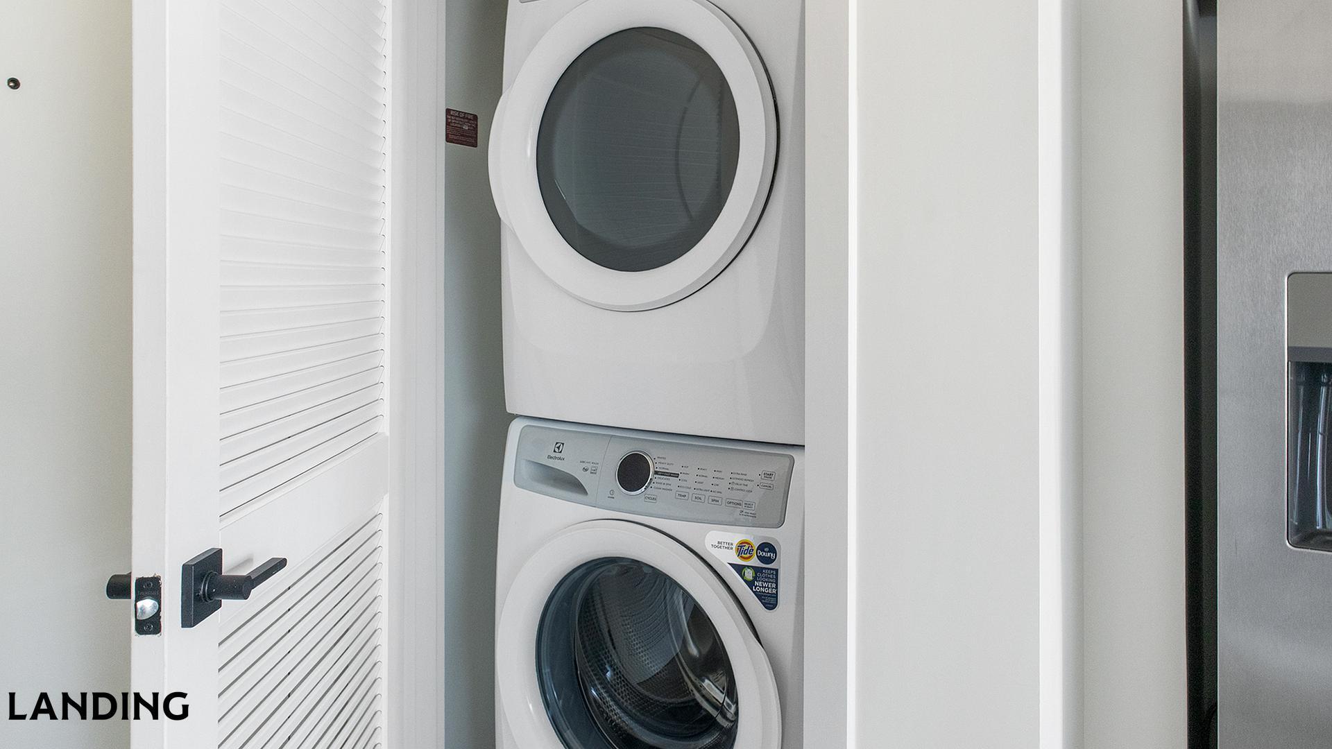 Building Photo - 1007 S Mint St