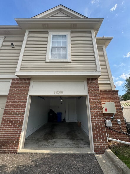 Building Photo - 17200 Addington Dr