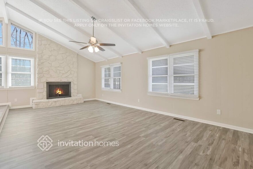 Building Photo - 3623 Mill Lake Dr