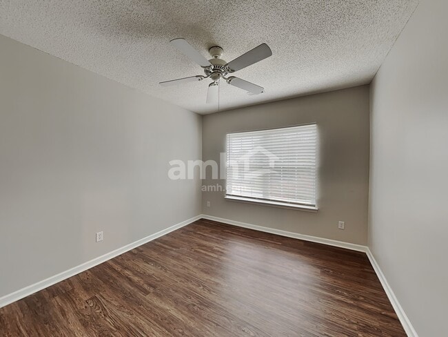 Building Photo - 7537 Sparkleberry Dr