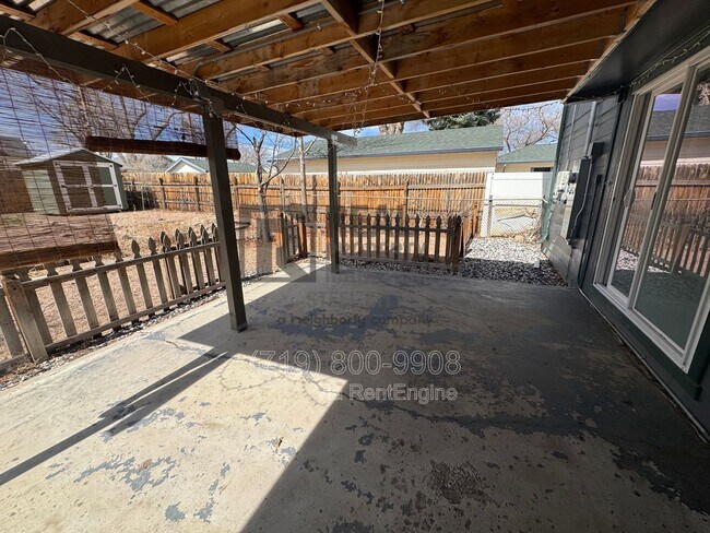 Building Photo - 2619 7th Ave