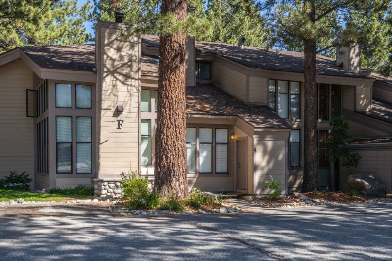 Primary Photo - 2252 Meridian Blvd