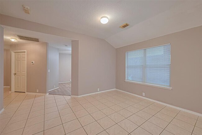 Building Photo - 4826 Cliffpoint Ct