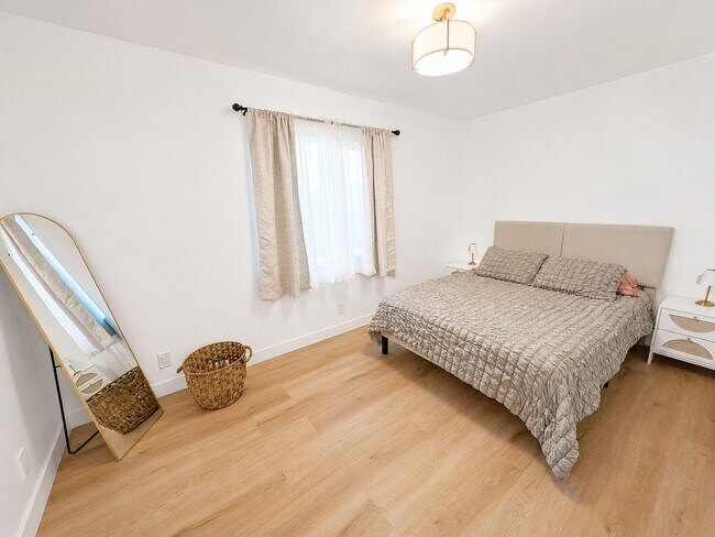 Building Photo - NEW UNIT! Be the First to Live in This Brand-New Fully Furnished ADU