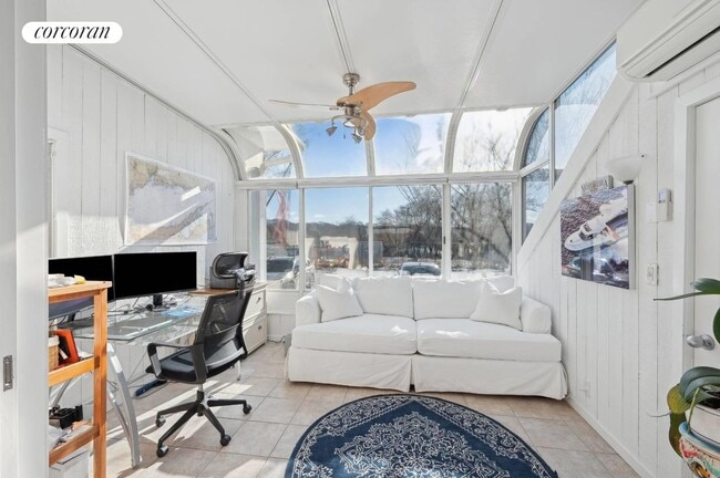 Building Photo - 400 Noyack Rd