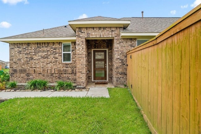 Building Photo - 1234 Lone Pine Dr