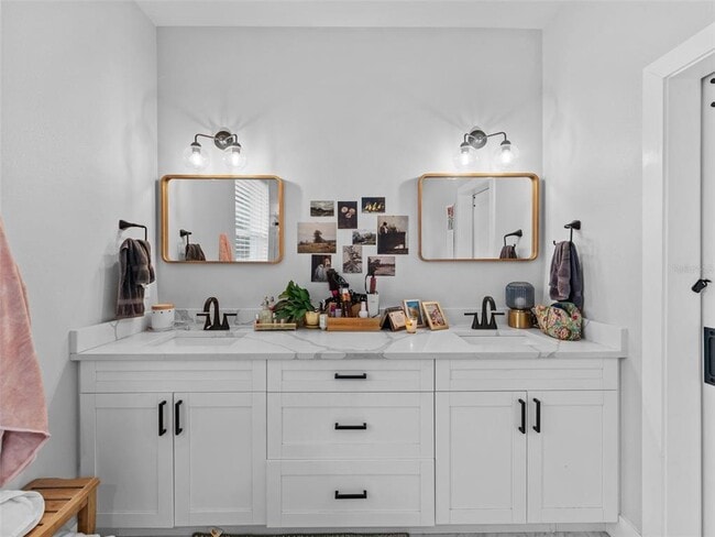 Building Photo - 3103 W Leroy St