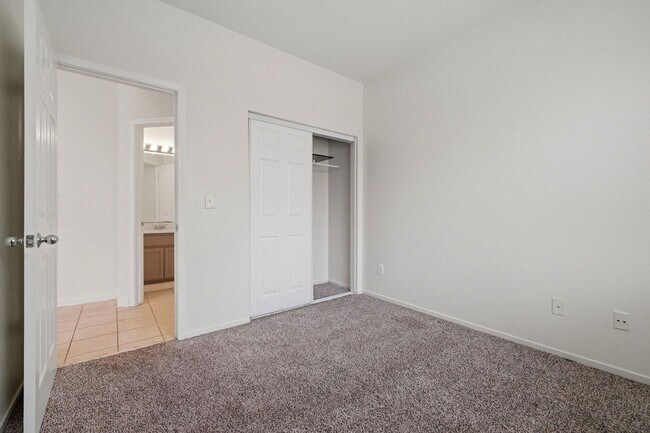 Building Photo - 1263 Montgomery Ln