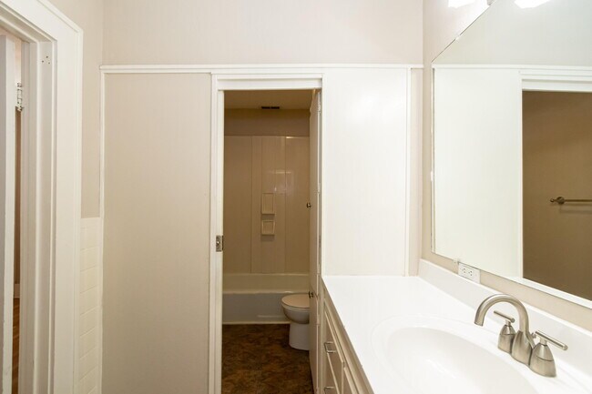 Building Photo - 2307 14th St