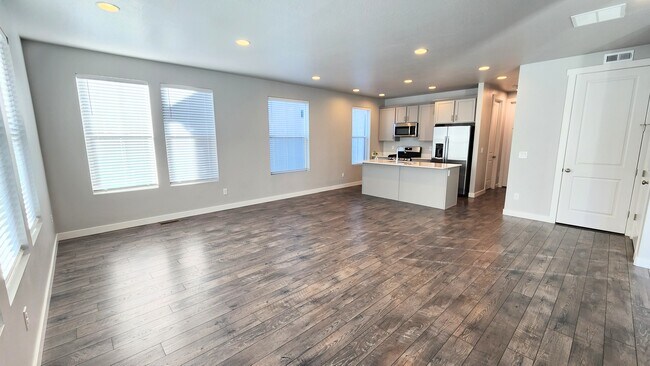 Building Photo - 2773 Tower Ml Wy