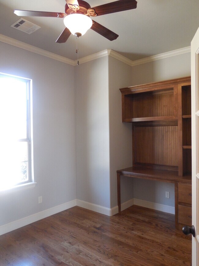Building Photo - Fully Furnished TWO BEDROOM/ TWO BATHROOM WITH STUDY-