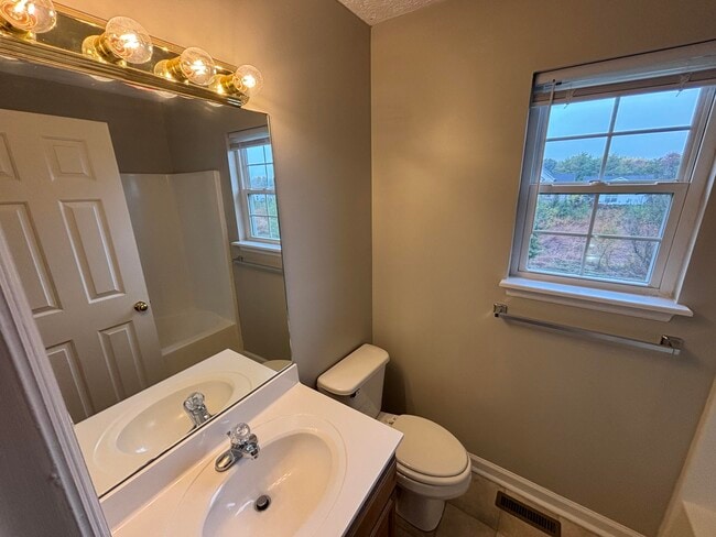 Building Photo - 2716 Hayden Park Ln