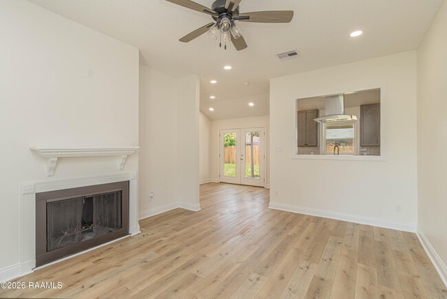 Building Photo - 122 Pebble Beach Dr