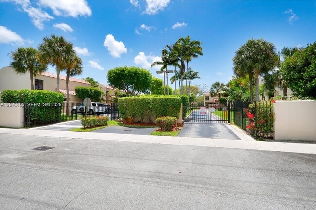 Building Photo - 8124 SW 87th Terrace