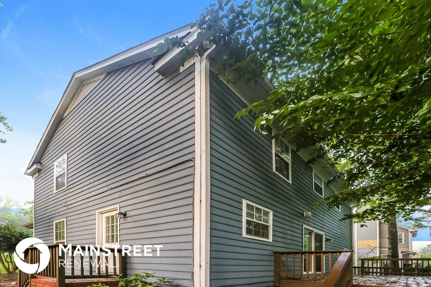 Building Photo - 7306 Reynard Ln