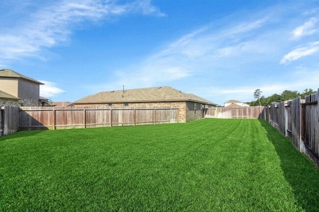 Building Photo - 16831 Silent Pines Ct