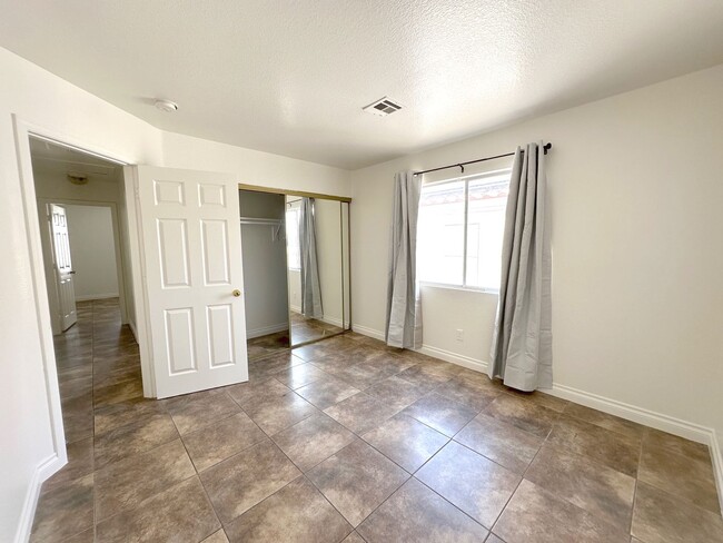 Building Photo - Beautiful Newly Renovated SW Las Vegas Hom...