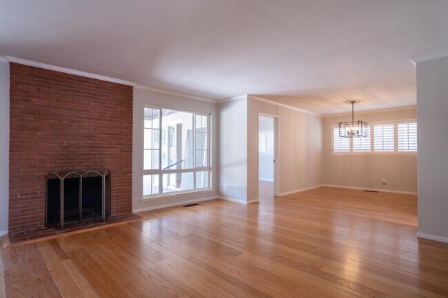 Building Photo - 757 Pico Ave