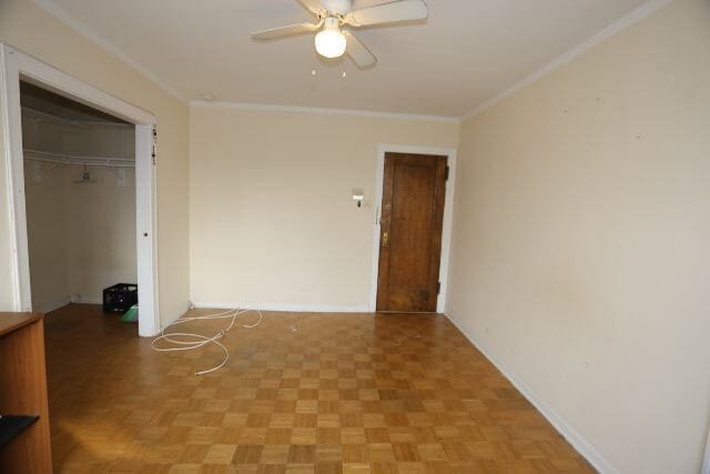 Building Photo - 629 W Belmont