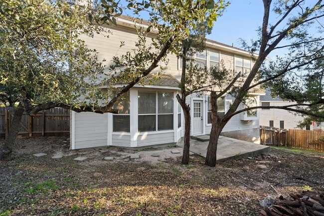 Building Photo - 803 Cashew Ln