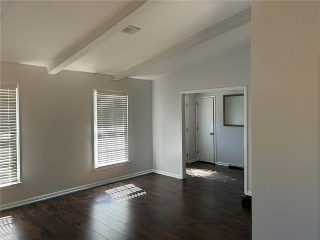 Building Photo - 1455 Cedar Heights Dr