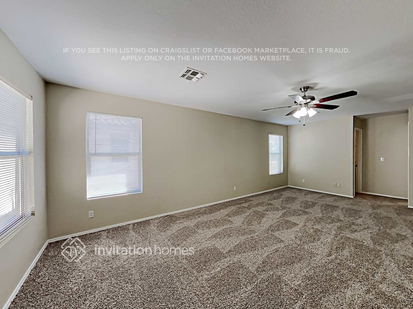 Building Photo - 1533 S Halsted Dr